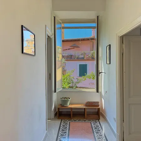 Homeby, Casa Brancaleone * Rome