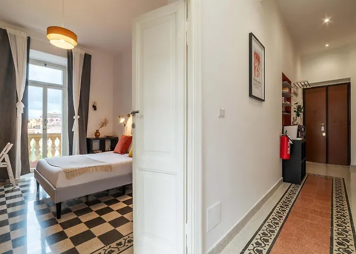 Homeby, Casa Brancaleone * Rome